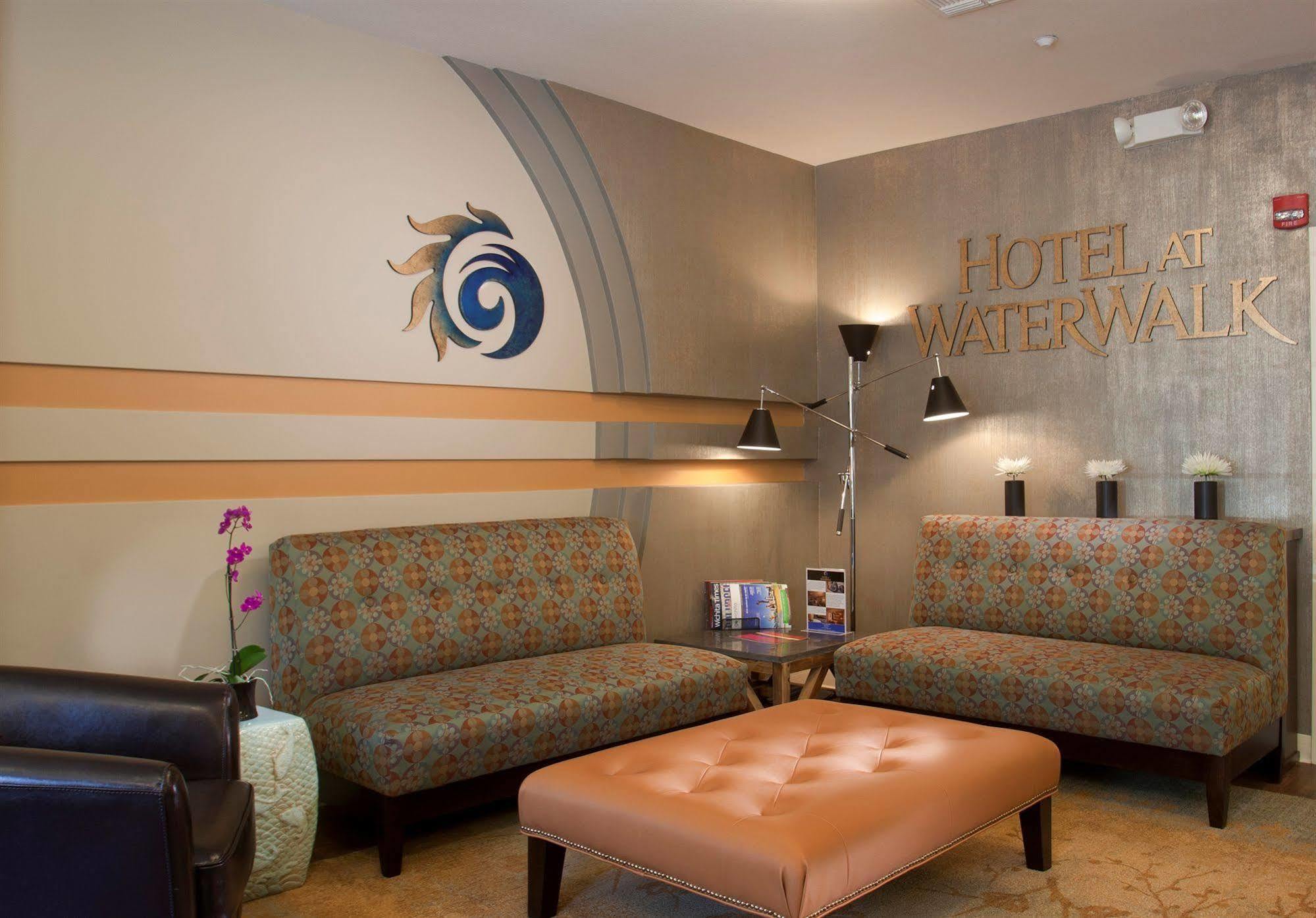 Hotel At Waterwalk Вічіта Інтер'єр фото